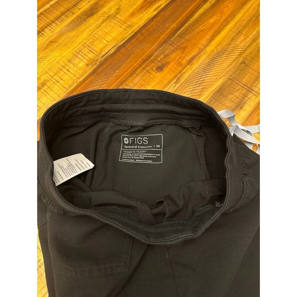 Figs Yola Jogger Scrub Pants Men’s XS Black Gray Drawstring Cargo Medical EUC